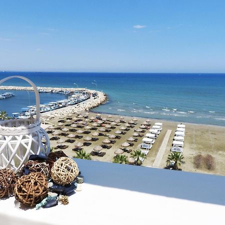 Lazuli Sea View Beachfront Ap 253 Lárnaka Kültér fotó